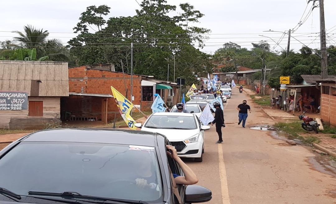 Mesmo sob chuva, Bocalom e Marfisa percorrem bairros da parte alta com apoio popular